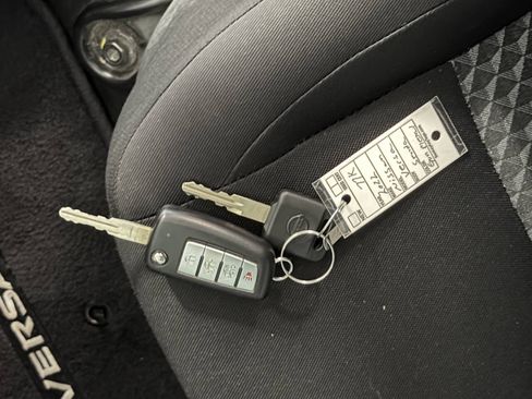 Used 2022 Nissan Versa S FWD image 12