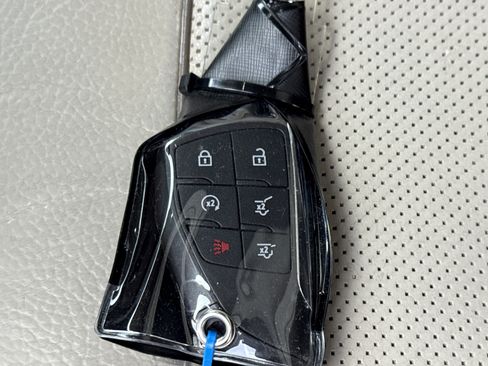 Used 2021 GMC Yukon XL Denali w/ Denali Premium Package image 40