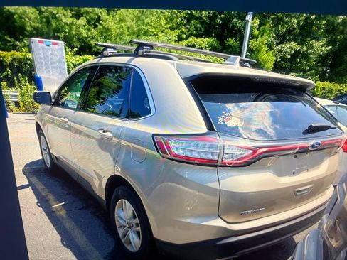Used 2018 Ford Edge SEL AWD/4WD image 2