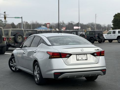 Used 2019 Nissan Altima 2.5 S image 6