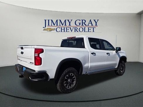 New 2026 Chevrolet Silverado 1500 ZR2 image 3