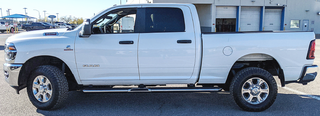 Used 2025 RAM 2500 Big Horn AWD/4WD image 5