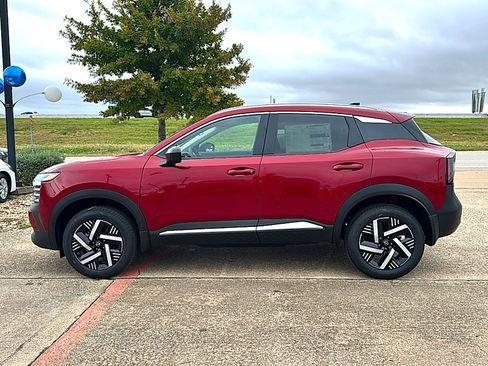 New 2026 Nissan Kicks SV image 5