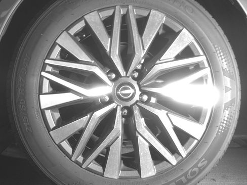 Used 2025 Nissan Altima 2.5 SV image 14