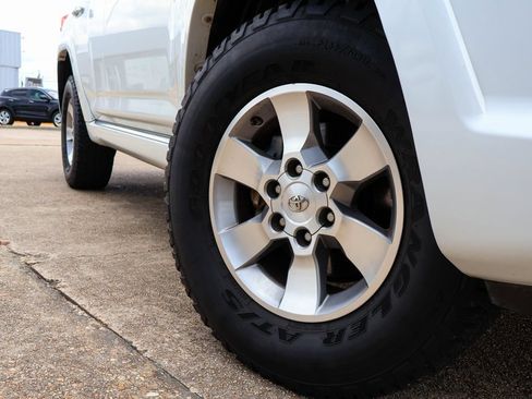 Used 2011 Toyota 4Runner SR5 RWD image 23