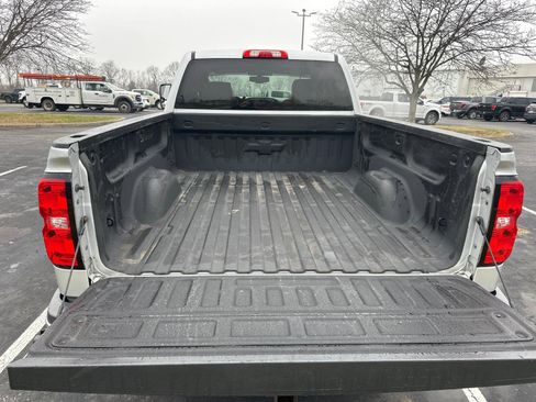 Used 2017 Chevrolet Silverado 2500 W/T image 9