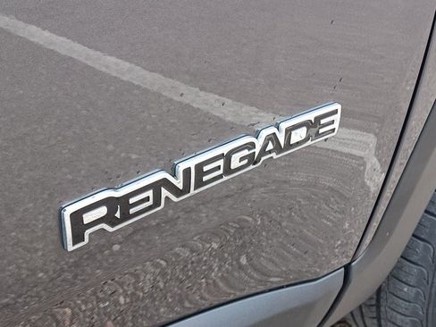 Used 2021 Jeep Renegade Limited AWD/4WD image 6
