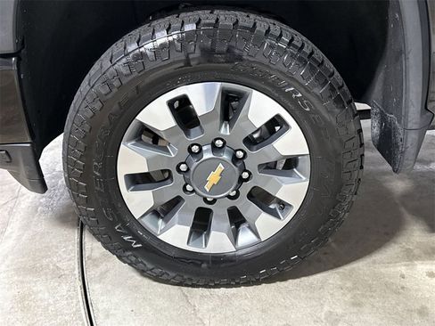 Used 2022 Chevrolet Silverado 2500 Custom w/ Custom Value Package image 25