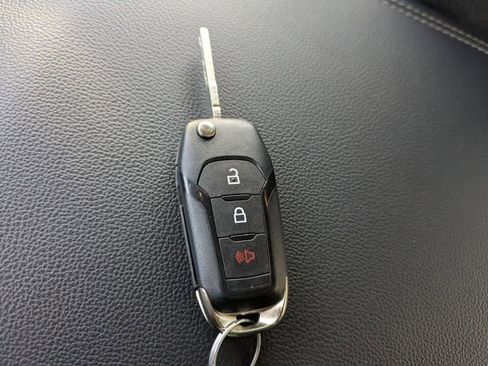 Used 2024 Ford F150 XLT w/ Mobile Office Package image 31