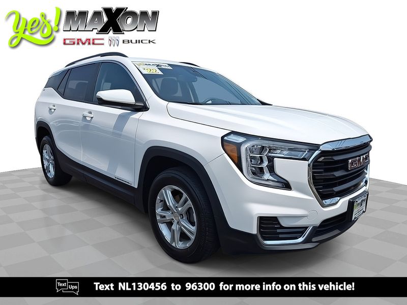 Certified 2022 GMC Terrain SLE w/ Driver Convenience Package image 1