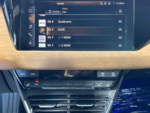 Used 2023 Audi e-tron GT Prestige w/ Prestige Package image 14