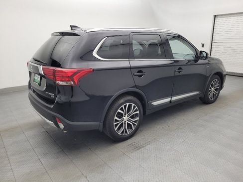 Used 2017 Mitsubishi Outlander GT AWD/4WD image 10
