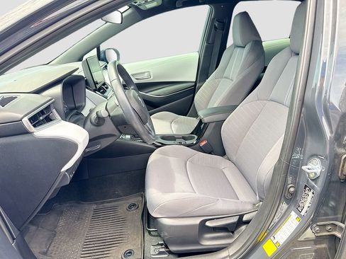 Used 2023 Toyota Corolla SE FWD image 5