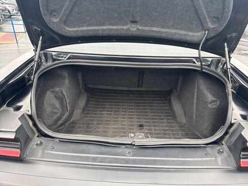 Used 2016 Dodge Challenger R/T Scat Pack w/ Leather Interior Group image 15