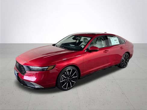 New 2026 Honda Accord Touring image 2