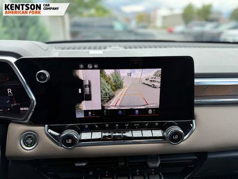 Used 2023 GMC Canyon Denali AWD/4WD image 23