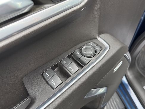 Used 2022 GMC Sierra 1500 SLT w/ SLT Convenience Package image 21