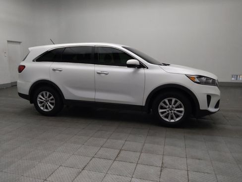 Used 2020 Kia Sorento LX FWD image 11