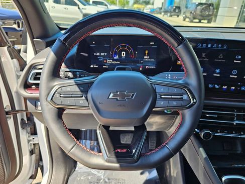Used 2024 Chevrolet Traverse RS w/ LPO, Floor Liner Package AWD/4WD image 28