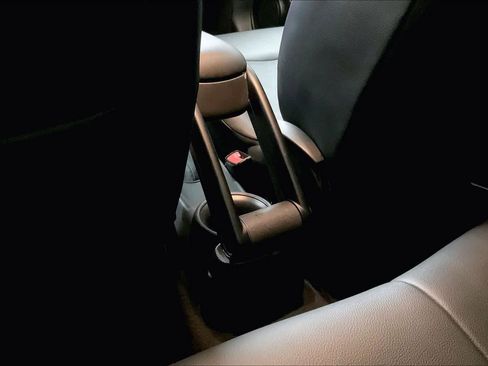 Used 2013 MINI Cooper Clubman image 32