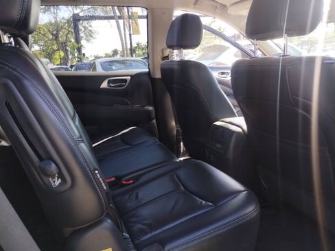 Used 2018 Nissan Pathfinder SL FWD image 22
