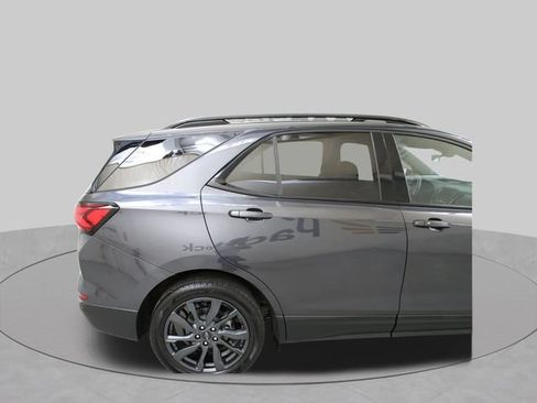 Used 2023 Chevrolet Equinox RS AWD/4WD image 10