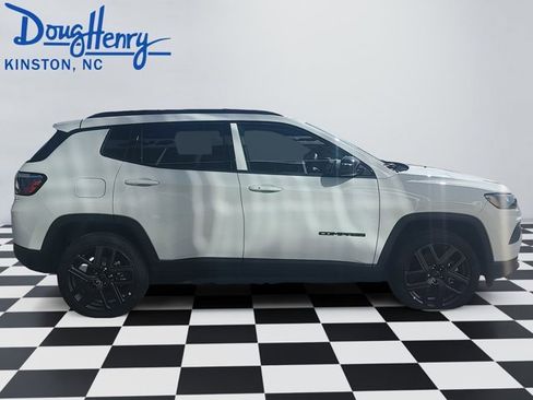 New 2026 Jeep Compass Latitude w/ Sun and Sound Group image 6