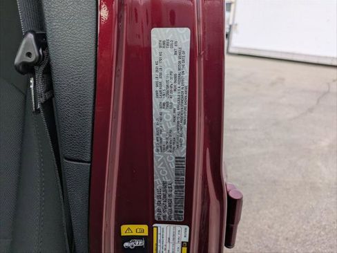 Used 2021 Jeep Gladiator Sport image 25