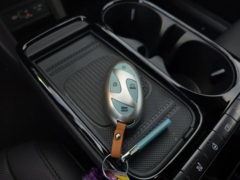 New 2025 Hyundai Ioniq 5 XRT image 21