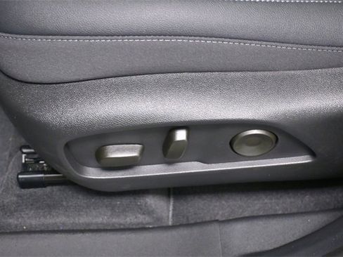 New 2026 Chevrolet Equinox LT w/ Convenience Package II image 10