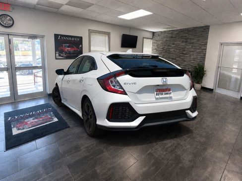 Used 2017 Honda Civic EX image 4