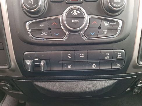 Used 2018 RAM 2500 Big Horn image 15