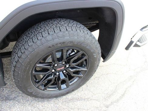 Used 2025 GMC Sierra 1500 Pro image 10