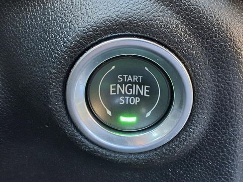 Used 2021 Chevrolet Silverado 1500 LTZ image 9