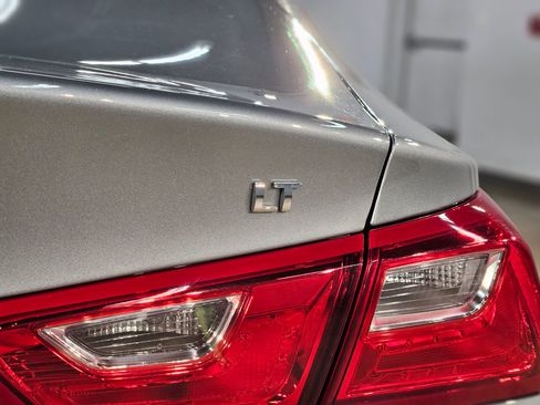 Used 2024 Chevrolet Malibu LT image 38