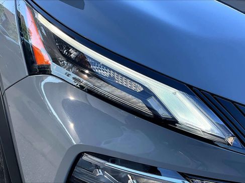 Certified 2023 Nissan Rogue SV w/ SV Premium B Package AWD/4WD image 28