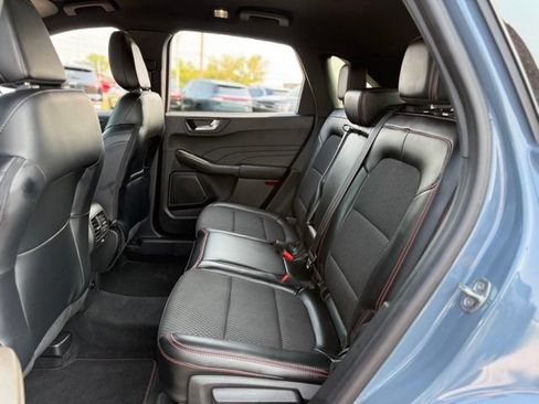 Used 2023 Ford Escape ST-Line AWD/4WD image 11