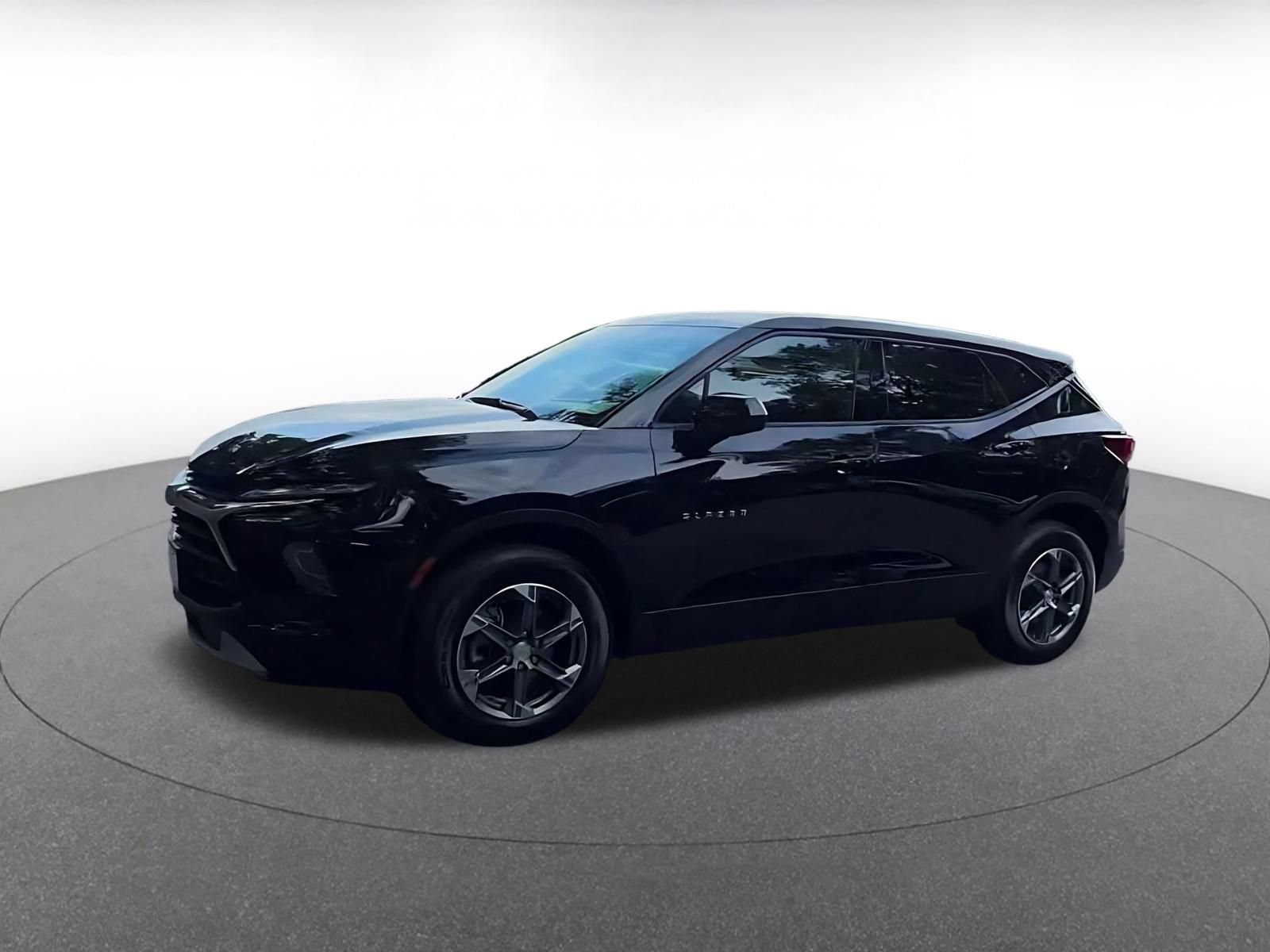 Used 2026 Chevrolet Blazer LT FWD image 7