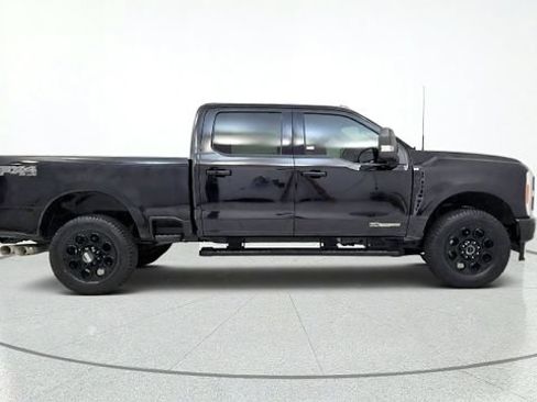 Used 2023 Ford F250 XLT w/ Black Appearance Package AWD/4WD image 10