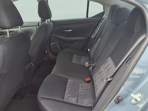 Used 2025 Nissan Sentra SR FWD image 13