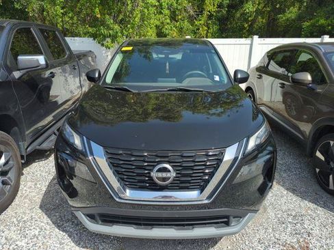 Certified 2023 Nissan Rogue S FWD image 3