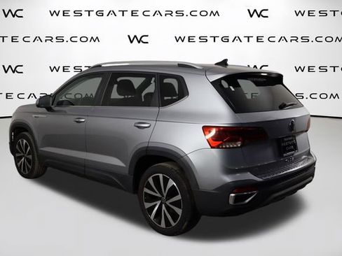 Used 2022 Volkswagen Taos SE FWD image 42