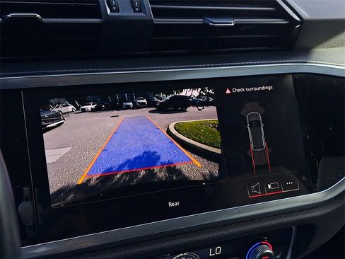 Certified 2023 Audi Q3 2.0T Premium w/ Convenience Package image 13