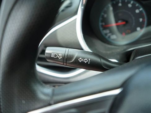 Used 2021 Chevrolet Malibu LT image 29