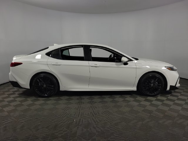 Used 2026 Toyota Camry SE w/ Convenience Package FWD image 10
