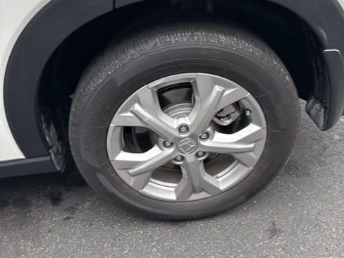 Used 2025 Honda HR-V LX image 43