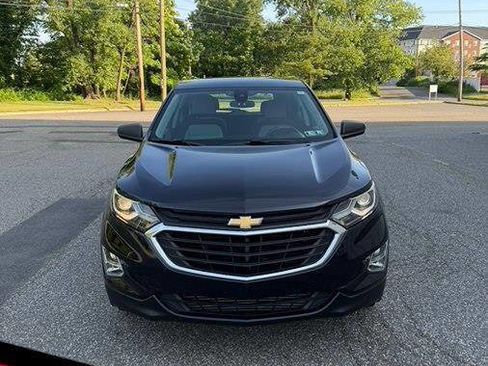 Used 2020 Chevrolet Equinox LS FWD image 1