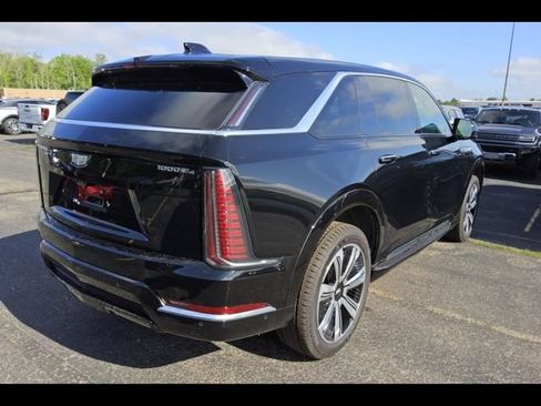 Used 2025 Cadillac Escalade IQ Luxury 2 w/ LPO, Premium Carpet Package AWD/4WD image 6