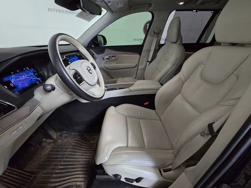 Used 2024 Volvo XC90 T8 Ultimate w/ Protection Package Premier AWD/4WD image 17