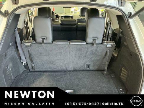 Used 2019 Nissan Pathfinder Platinum FWD image 26